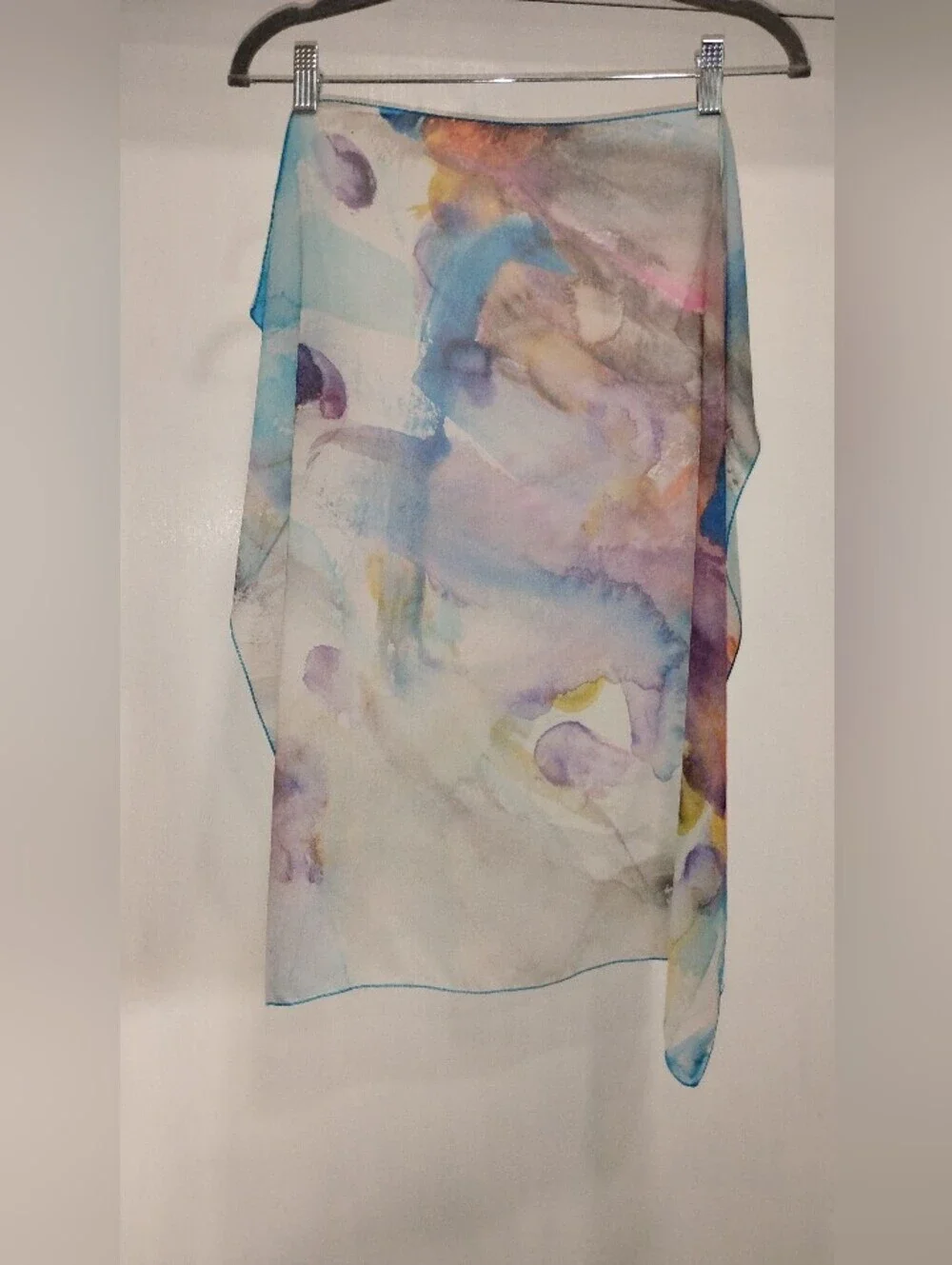 MOODY PASTEL SCARF
